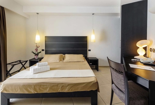 Doppelzimmer AHR Baja Hotel & Spa Cannigione