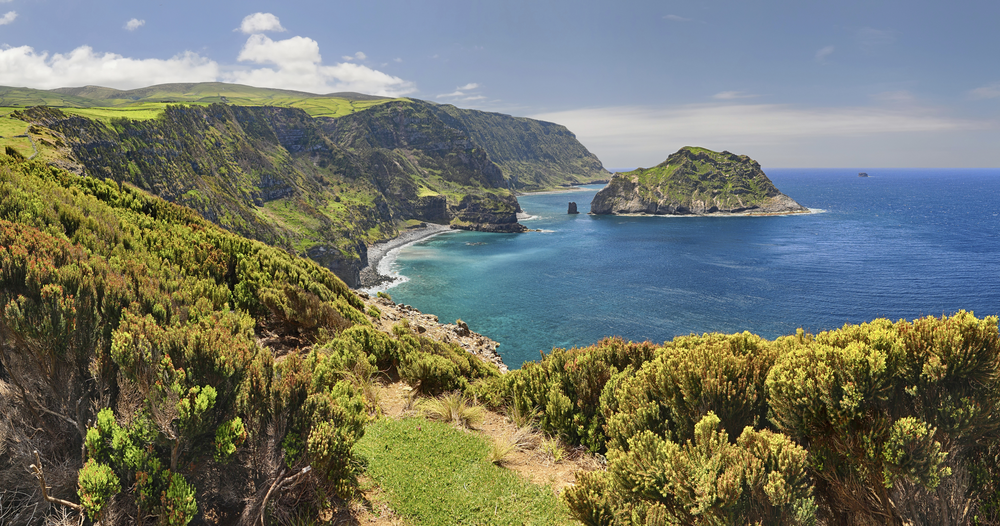 Nordküste in Flores bei Ponta Delgada